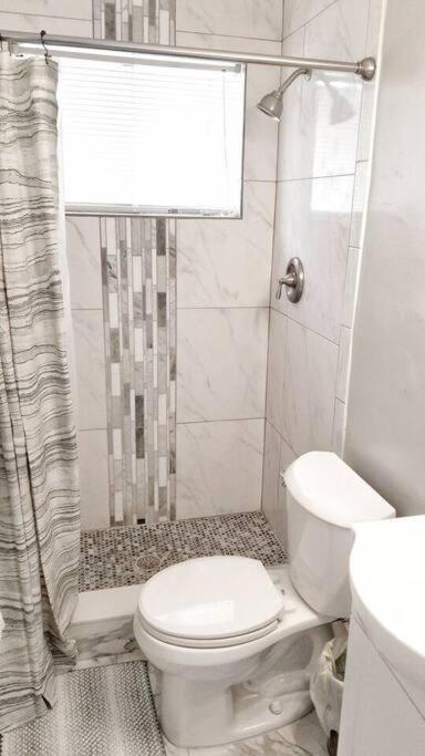 Ultra Glam Apartment 5 Miles From Hard Rock Casino Hollywood Exterior photo