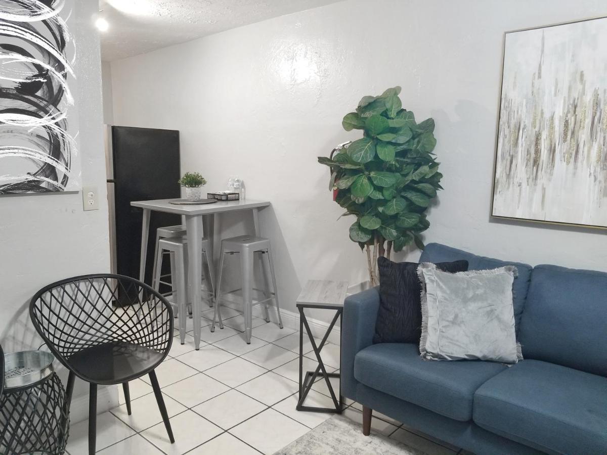 Ultra Glam Apartment 5 Miles From Hard Rock Casino Hollywood Exterior photo