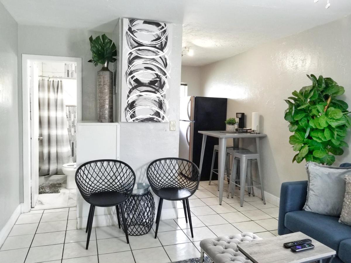 Ultra Glam Apartment 5 Miles From Hard Rock Casino Hollywood Exterior photo
